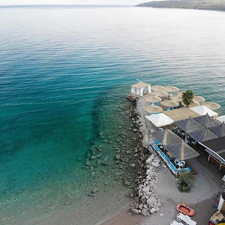 Apartments With A Parking Space Njivice, Krk - 21858 المظهر الخارجي الصورة