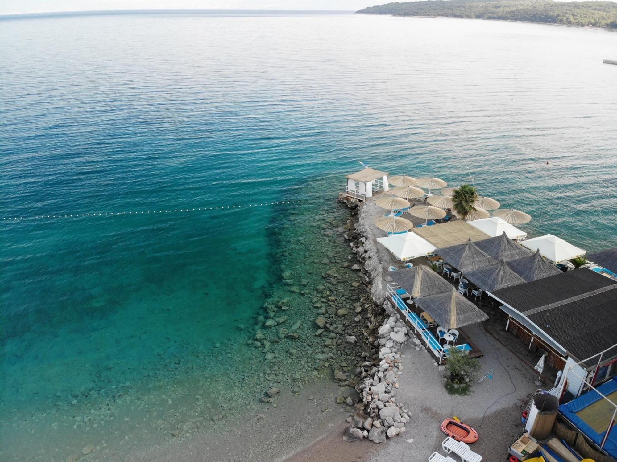 Apartments With A Parking Space Njivice, Krk - 21858 المظهر الخارجي الصورة