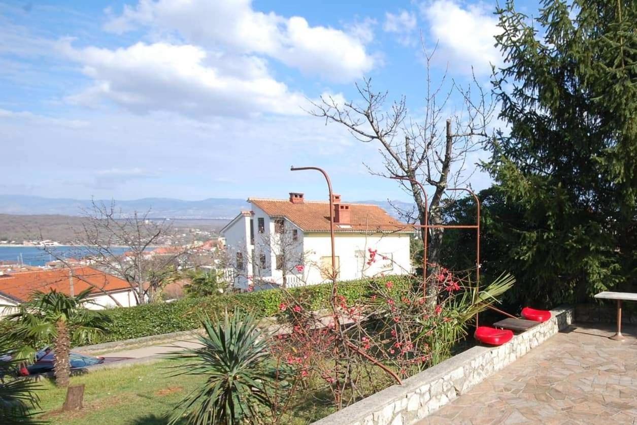 Apartments With A Parking Space Njivice, Krk - 21858 المظهر الخارجي الصورة