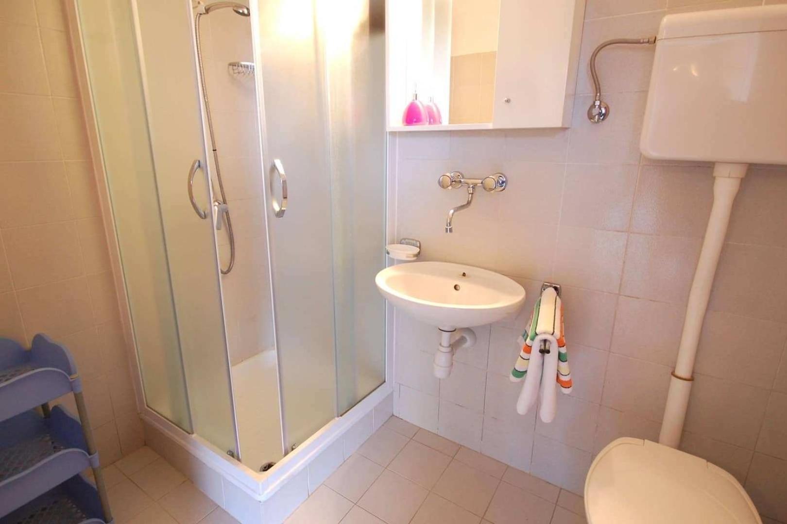 Apartments With A Parking Space Njivice, Krk - 21858 المظهر الخارجي الصورة