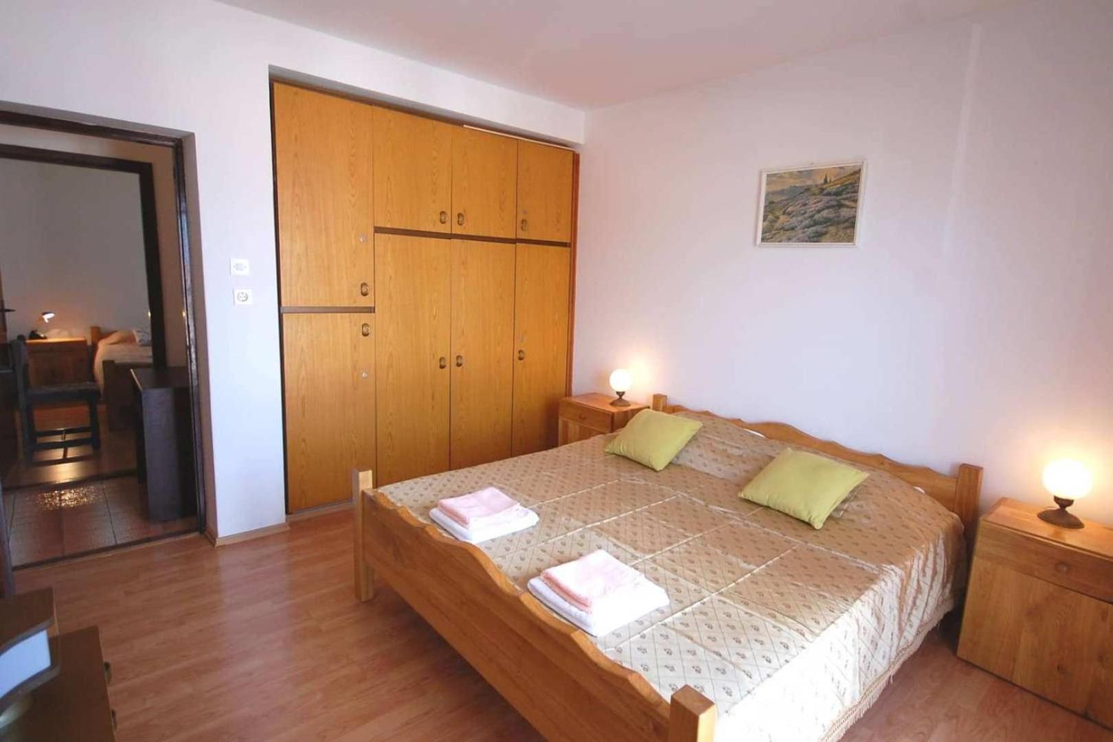 Apartments With A Parking Space Njivice, Krk - 21858 الغرفة الصورة